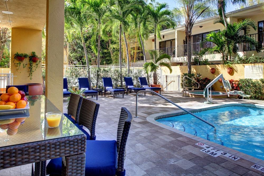 Hampton Inn Miami-Coconut Grove/Coral Gables Exteriör bild